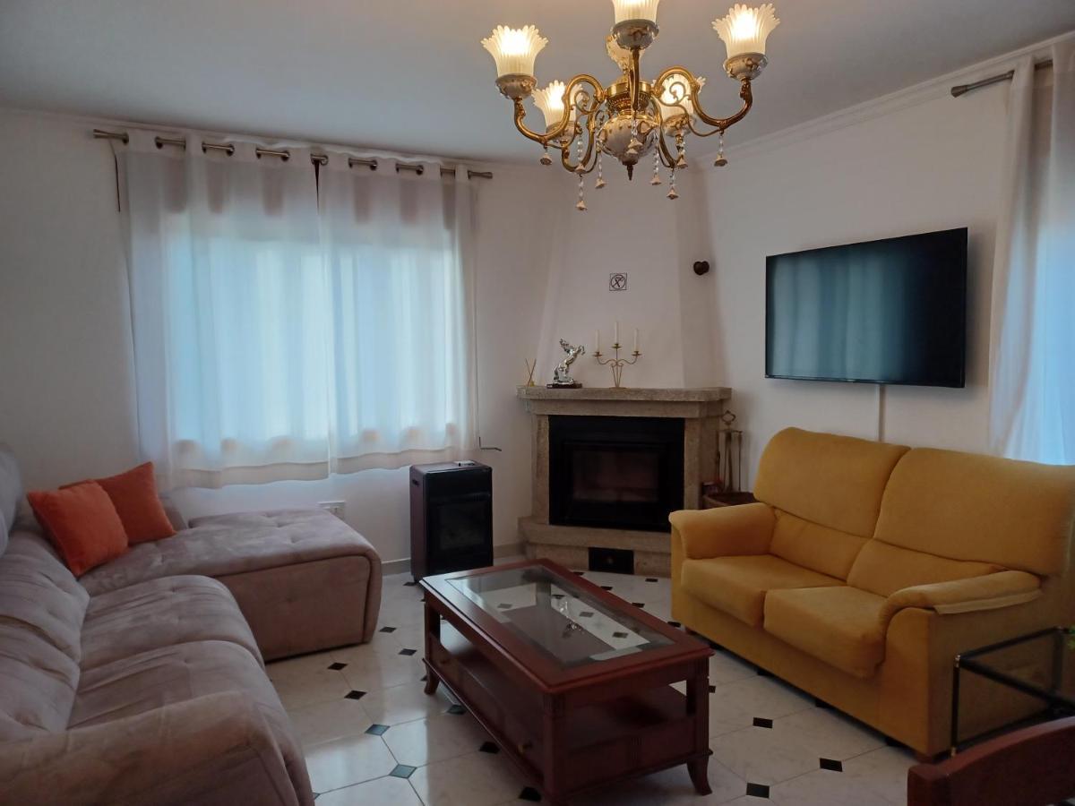 Acogedora Casa De Campo ネダ エクステリア 写真